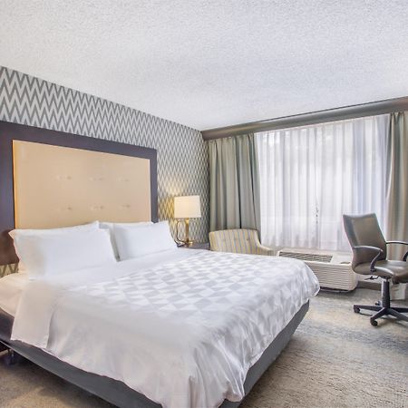 Holiday Inn & Suites Parsippany Fairfield By Ihg Zewnętrze zdjęcie
