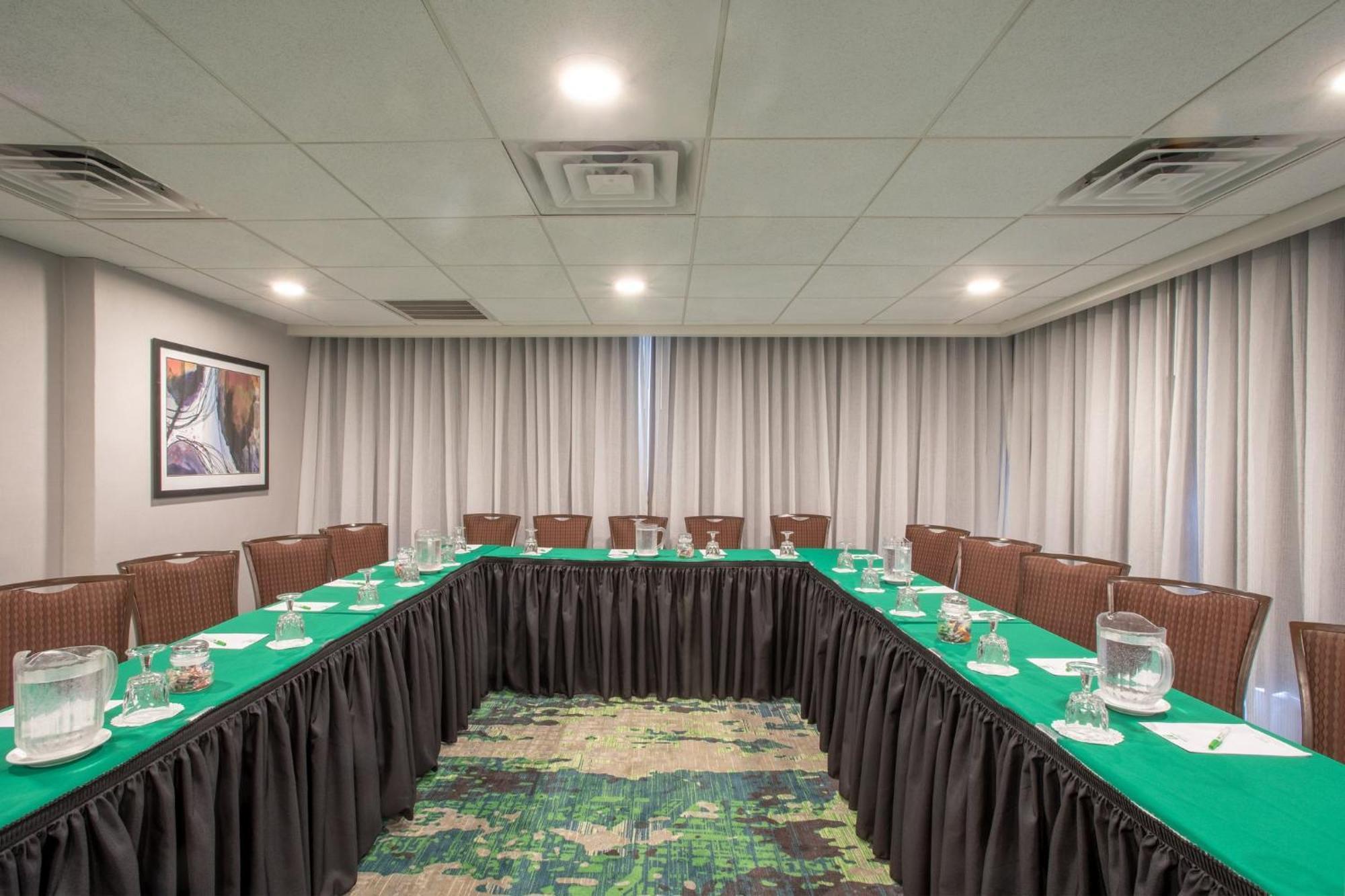 Holiday Inn & Suites Parsippany Fairfield By Ihg Zewnętrze zdjęcie