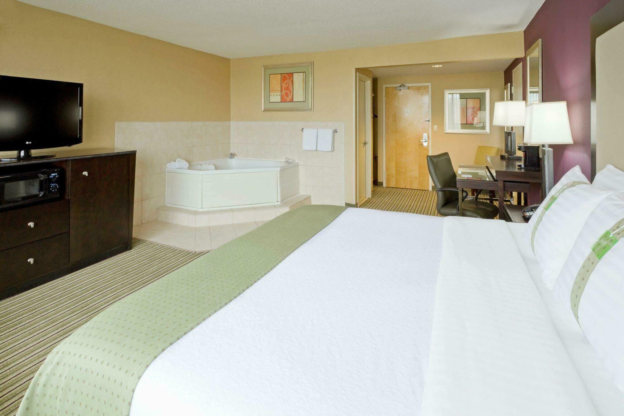 Holiday Inn & Suites Parsippany Fairfield By Ihg Zewnętrze zdjęcie