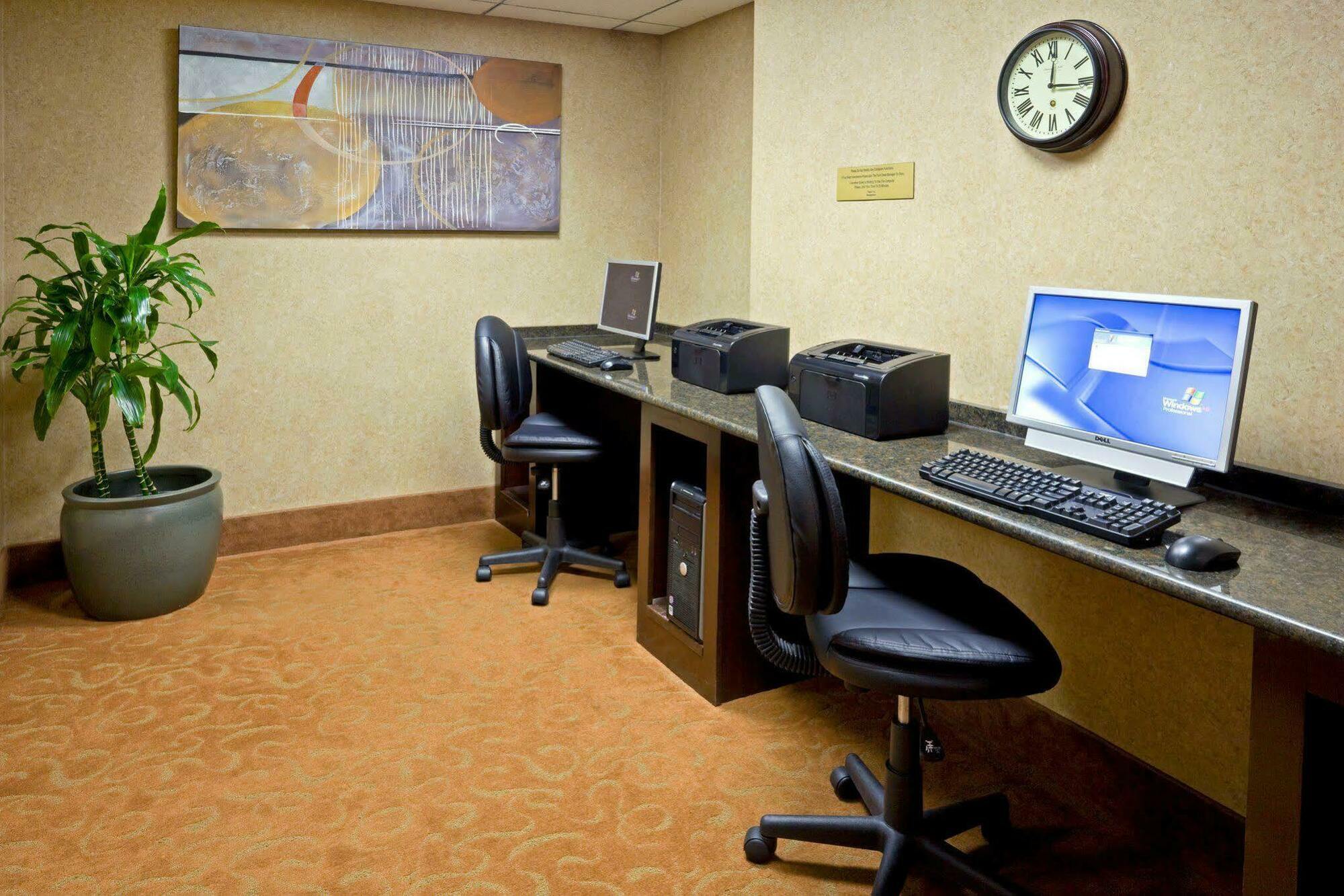 Holiday Inn & Suites Parsippany Fairfield By Ihg Zewnętrze zdjęcie